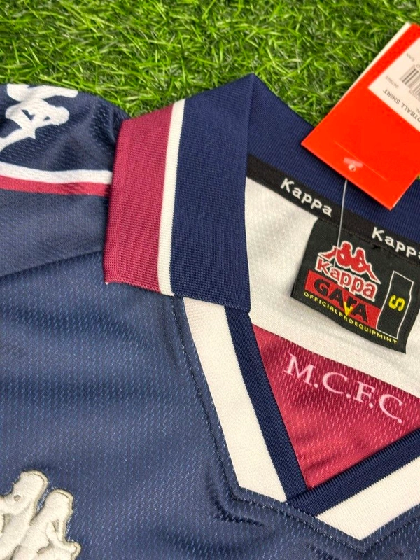 Retro Manchester City 1997/98 Away Kit Half Sleeve - S