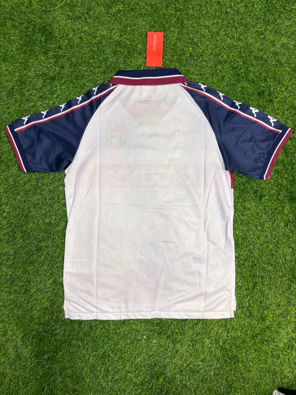Retro Manchester City 1997/98 Away Kit Half Sleeve