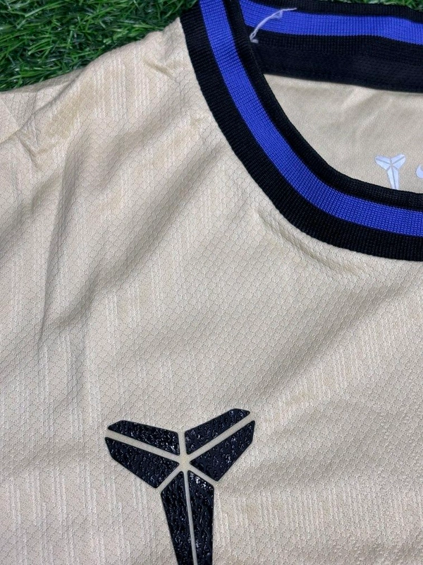 FC Barcelona 25/26 Away Kit Fan Edition With Short - S