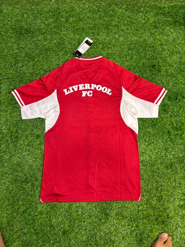Liverpool FC US Pack Shirt Red Colour Half Sleeve - S