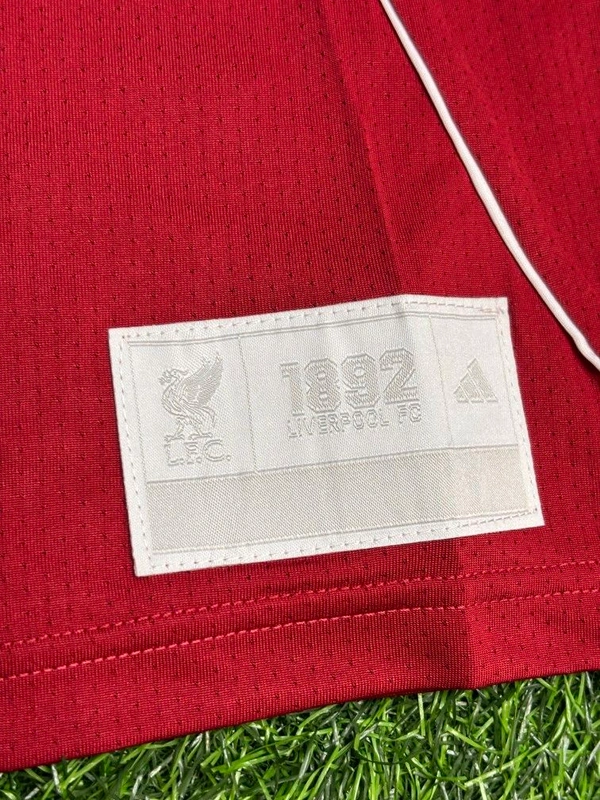 Liverpool FC US Pack Shirt Red Colour Half Sleeve - L