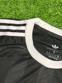 Liverpool FC 25/26 Goalkeeper Kit Fan Edition With Short - M