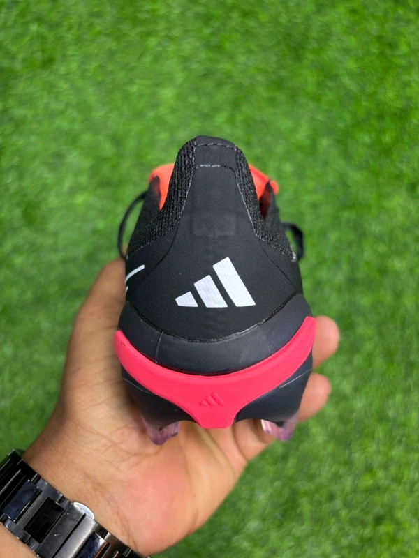 Predator Elite Foldover FG Red And Black With lace - 8