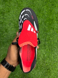 Predator Elite Foldover FG Red And Black With lace - 10.5