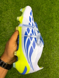 Predator Foldover Elite Green Blue Colour FG With Lace - 6