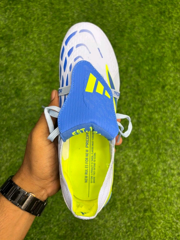 Predator Foldover Elite Green Blue Colour FG With Lace - 7.5