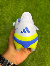 Predator Foldover Elite Green Blue Colour FG With Lace - 7.5