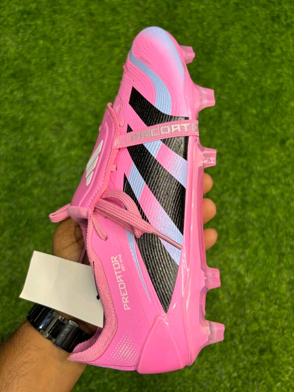 Predator Foldover Elite Light Pink Colour FG With Lace - 8