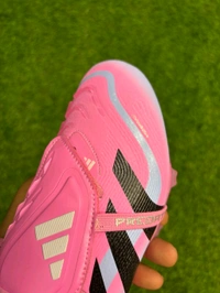 Predator Foldover Elite Light Pink Colour FG With Lace - 8