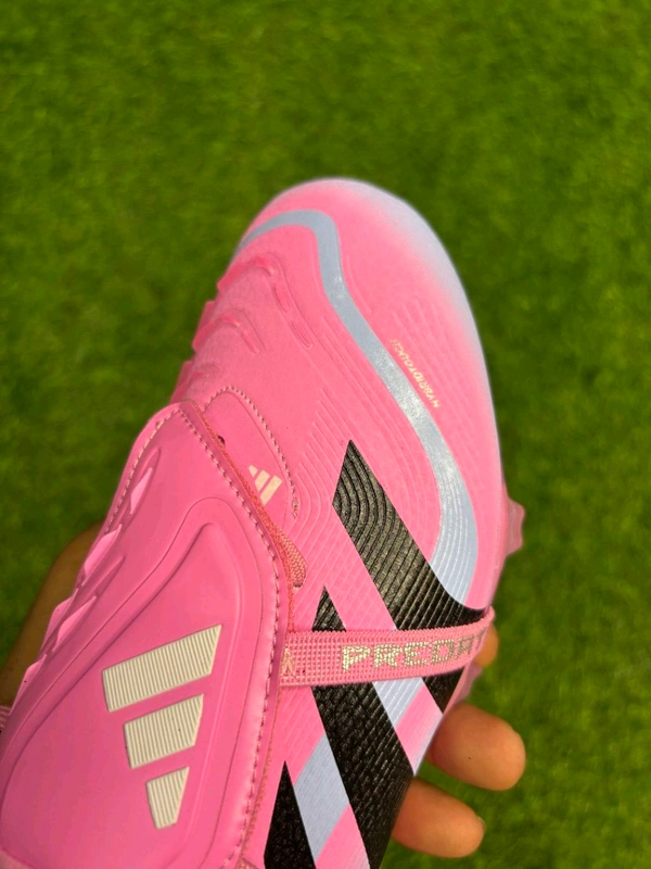 Predator Foldover Elite Light Pink Colour FG With Lace - 8