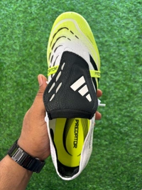 Predator Elite Foldover White And Green SG With Lace (Metal Changer) - 9