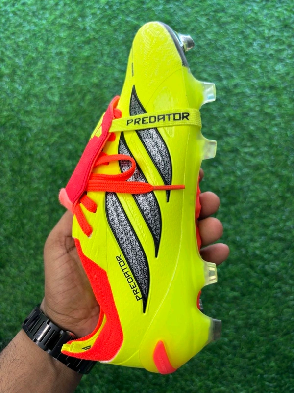 Predator Elite Foldover Yellow Colour FG With Lace - 8
