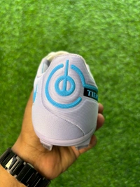 Tiempo Legend 9 Elite White Low-top FG With Lace - 7.5