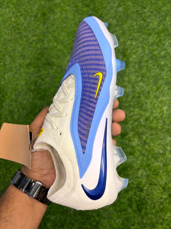 Phantom 6 Luna III Elite White And Blue Low-top FG With Lace - 7.5