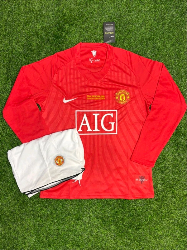 Retro Manchester United 2008 Home Fan Edition Full Sleeve With Short - L