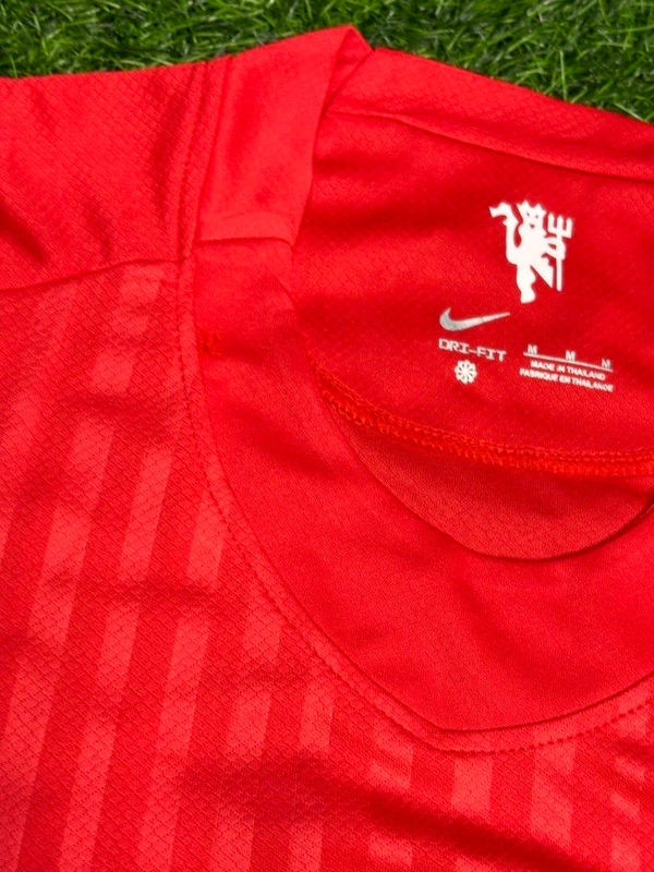 Retro Manchester United 2008 Home Fan Edition Full Sleeve With Short - L