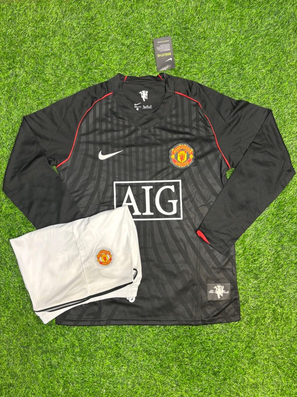 Retro Manchester United 2008 Away Fan Edition Full Sleeve With Short