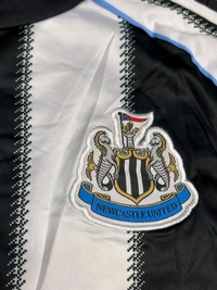 Newcastle United 25/26 Home Kit Player Fan Edition With Short - M