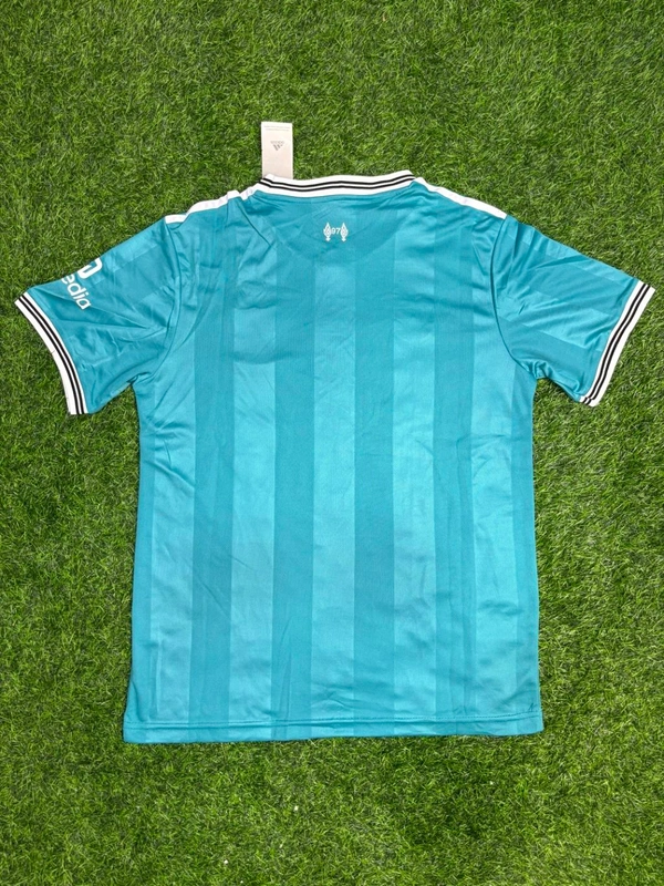 Liverpool FC 25/26 3rd Kit Fan Edition With Short - S