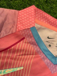 FC Barcelona 2025 Pink Special Kit Fan Edition With Short - S