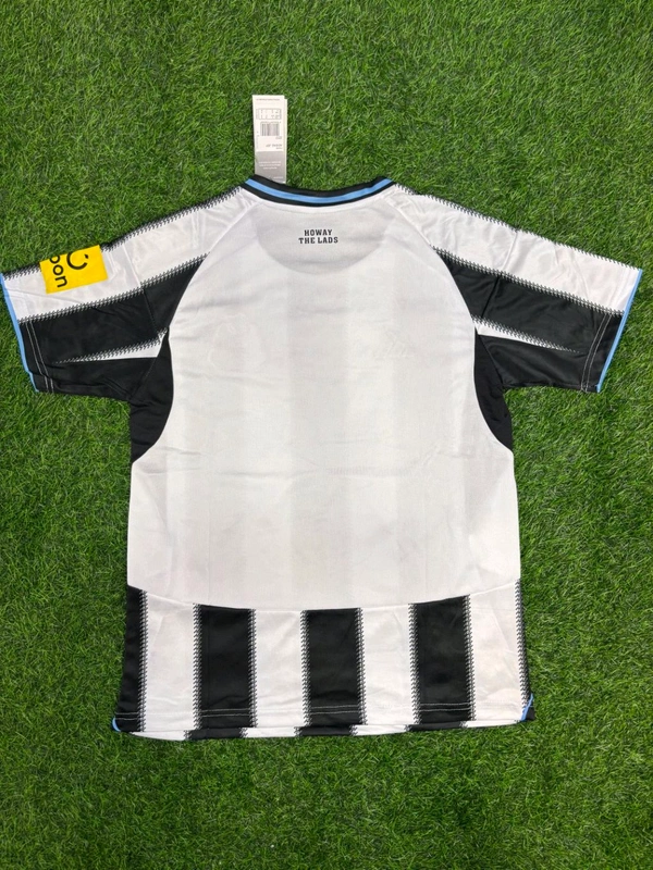 New Castle United 25/26 Home Kit Fan Edition With Short - L