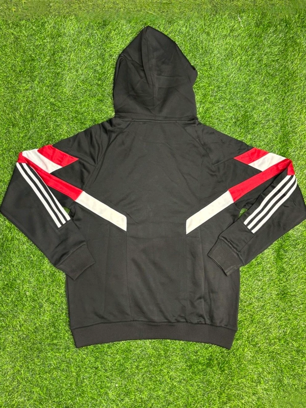 Manchester United 2025 Black And Red Colour Traning Suit Set - L