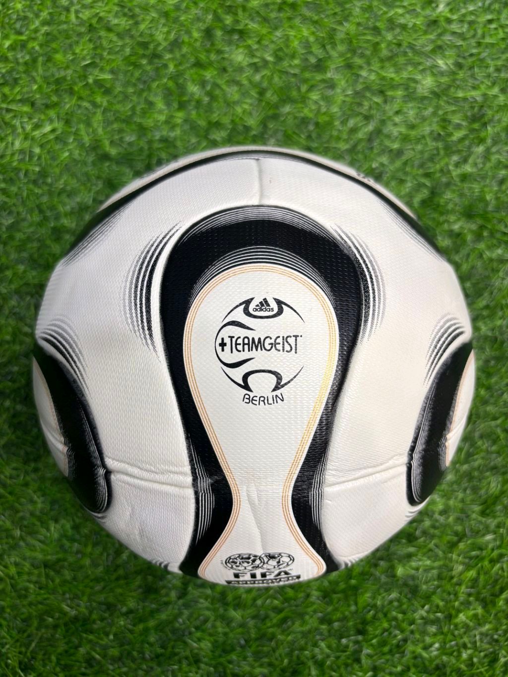 2006 FIFA World Cup Teamgeist Official Match Ball Replica (5 Size)