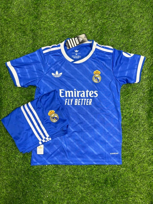 Kids Madrid 25/26 3rd Kit Fan Edition With Short - 24-26 In