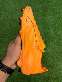 Ultra 6 Ultimate FG Yellow Colour Low-top With Lace - 7