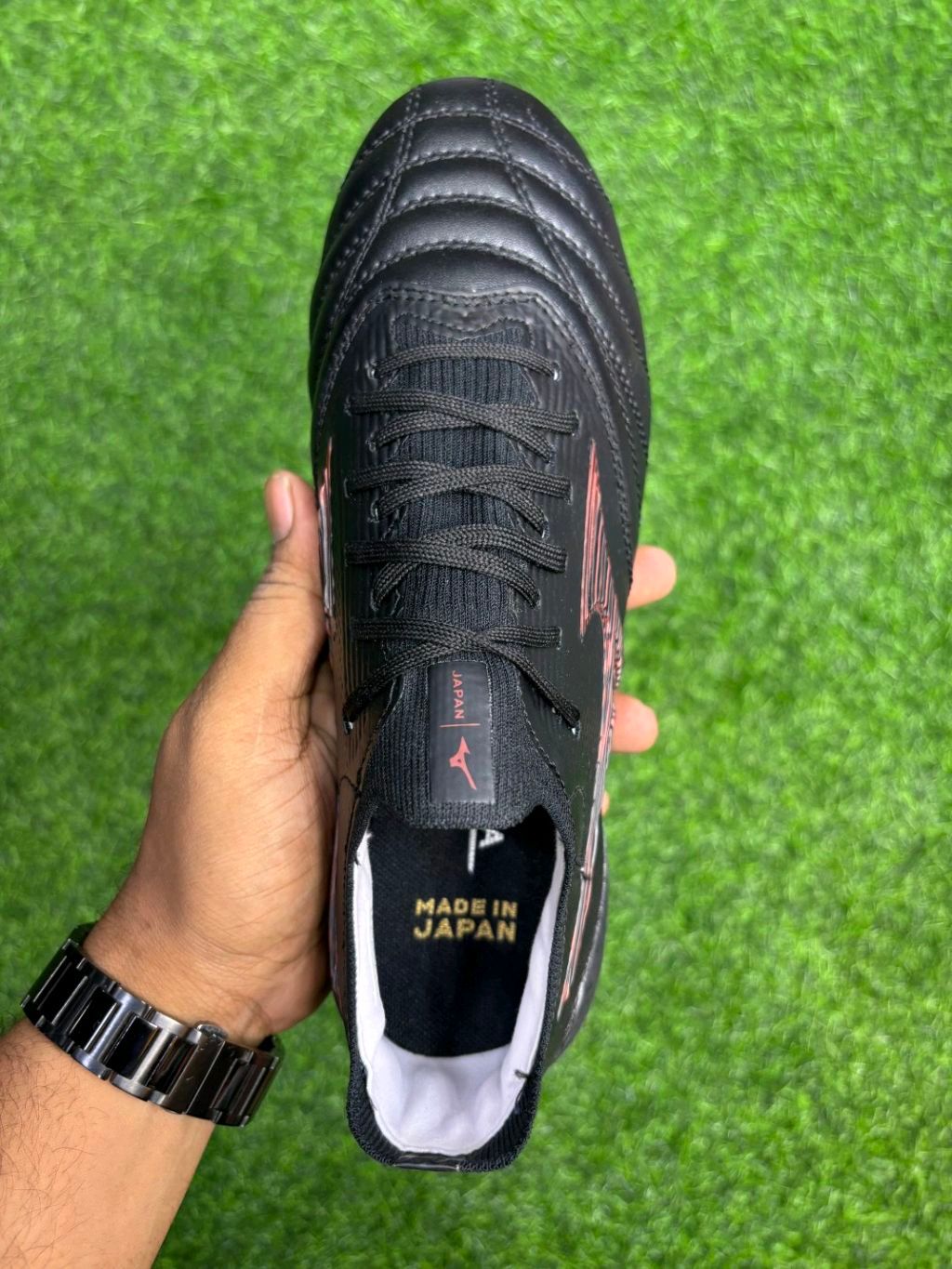 Mizuno Neo 3 Elite Black Red Colour FG With Lace