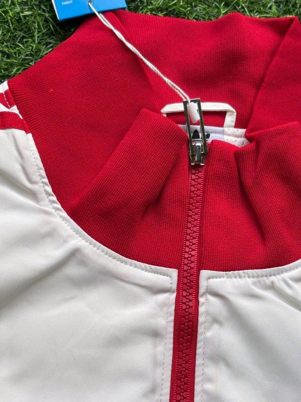 FC Bayern Munich White And Red Colour Windbreaker Jacket - M