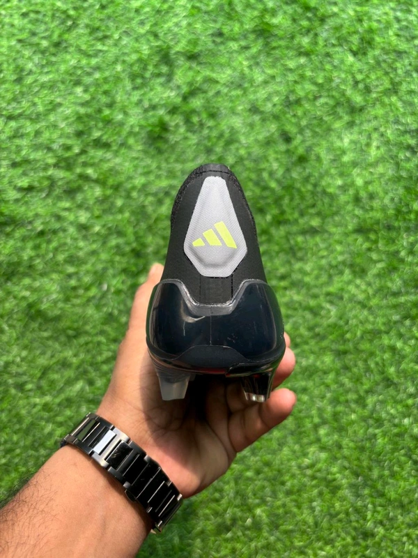 Predator Elite Black Green FG With Lace - 7.5