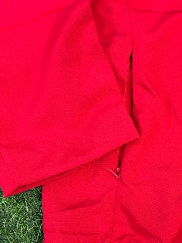 Retro Style AIG Manchester United Red Windbreaker Jacket - L