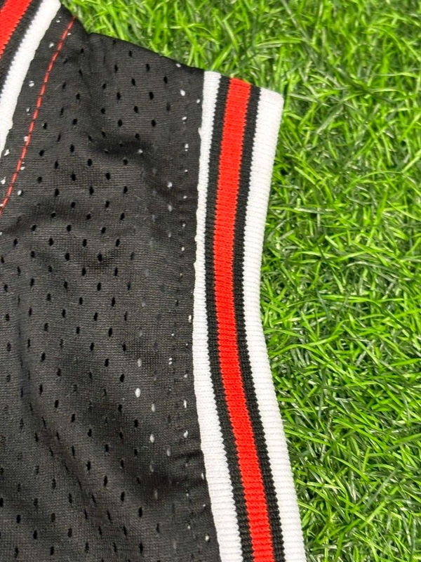 NBA Bulls Red Black Colour Jersey - PIPPEN 33 - XL