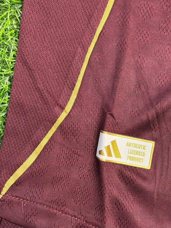 Aston Villa 25/26 Home Kit Player Edition Half Sleeve - S