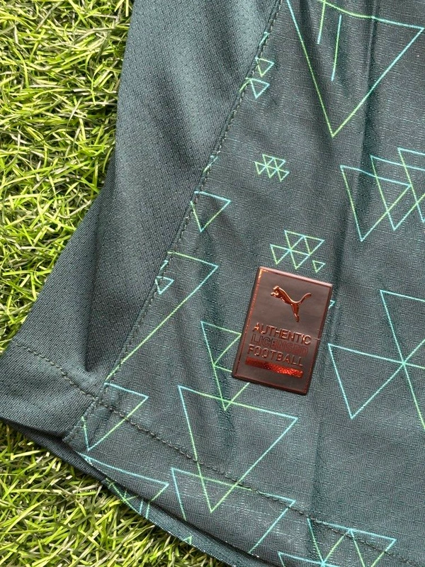 Manchester City 25/26 4th Kit Player Edition - XL