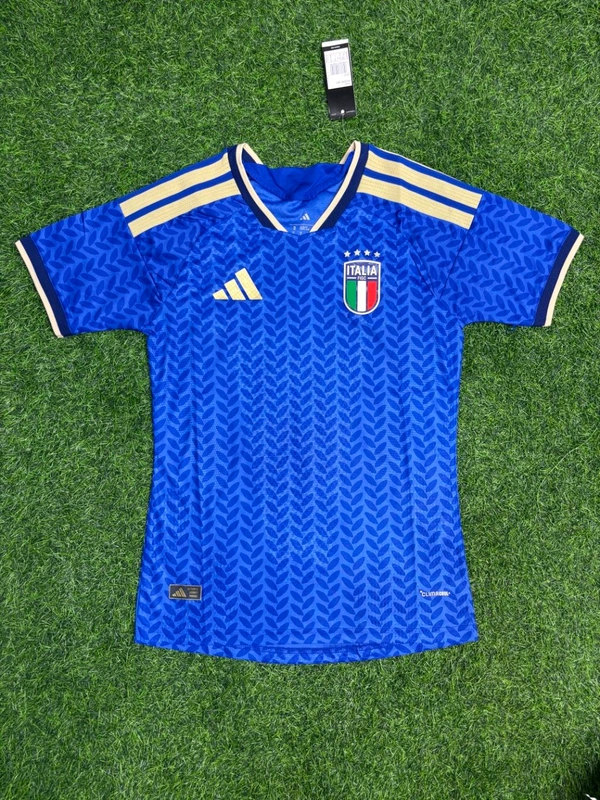 Italy 2026 World Cup Home Kit Player Edition Half Sleeve - M