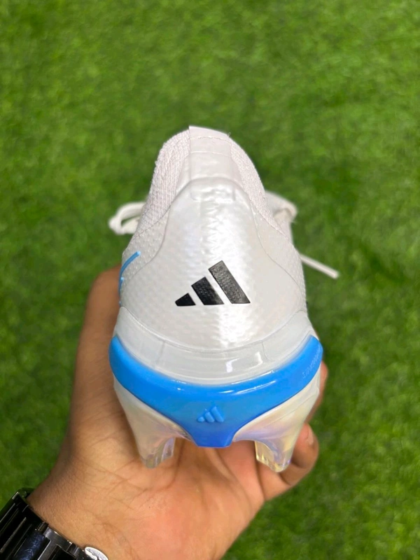 Predator Elite Foldover Next-Gen White Blue Colour FG With Lace - 6.5