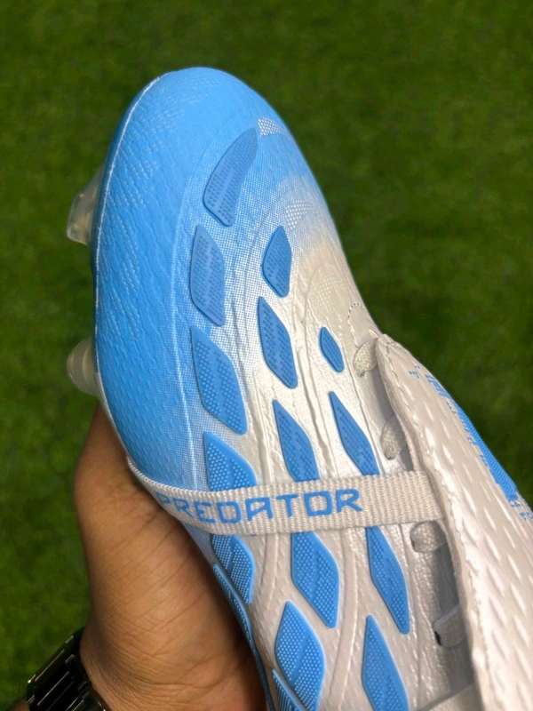 Predator Elite Foldover Next-Gen White Blue Colour FG With Lace - 7.5