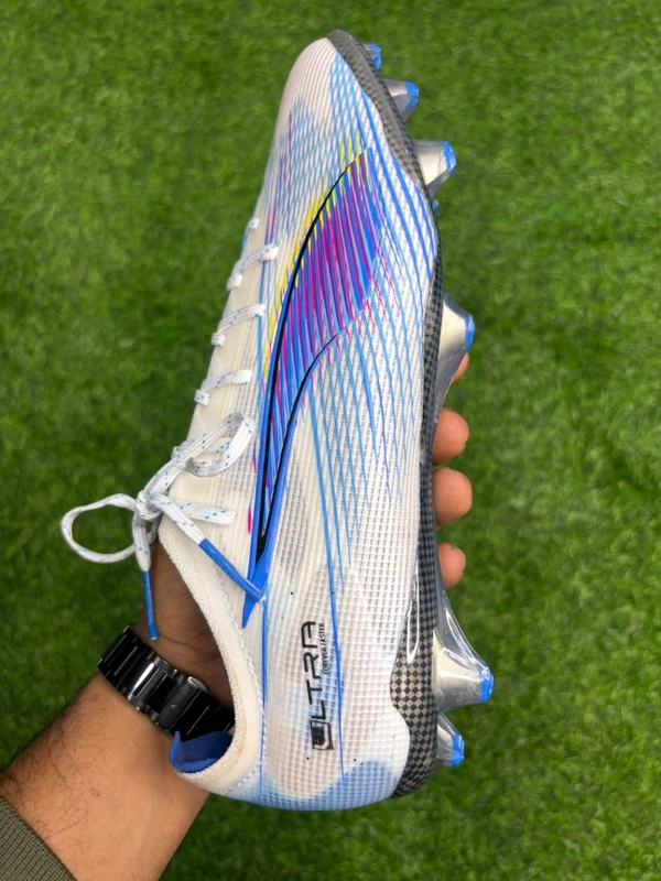 Ultra 5 Carbon Elite White Blue Colour FG With Lace - 6