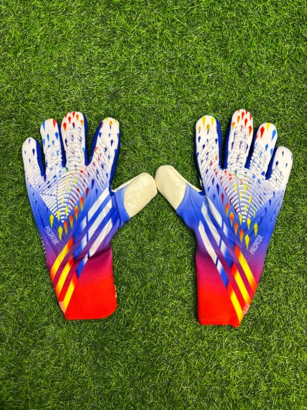 Predator Pro URG Al Rihla World Cup Goalkeeper Gloves - 10