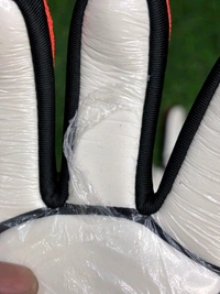 Predator Pro Red Colour Goalkeeper Gloves - 10