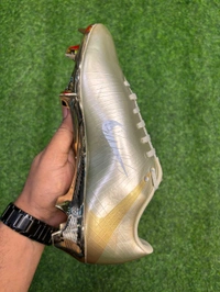 Mercurial CR7 Rare Gold Limited Edition FG With Lace - 6