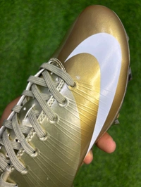 Mercurial CR7 Rare Gold Limited Edition FG With Lace - 7