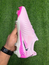 Phantom GX2 Elite Baby Pink Low-top FG With Lace - 8.5