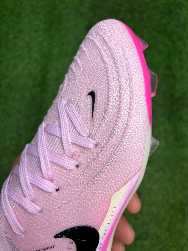 Phantom GX2 Elite Baby Pink Low-top FG With Lace - 9