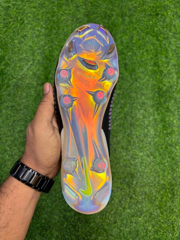 Phantom 6 Luna III Black Colour High-top FG With Lace - 7