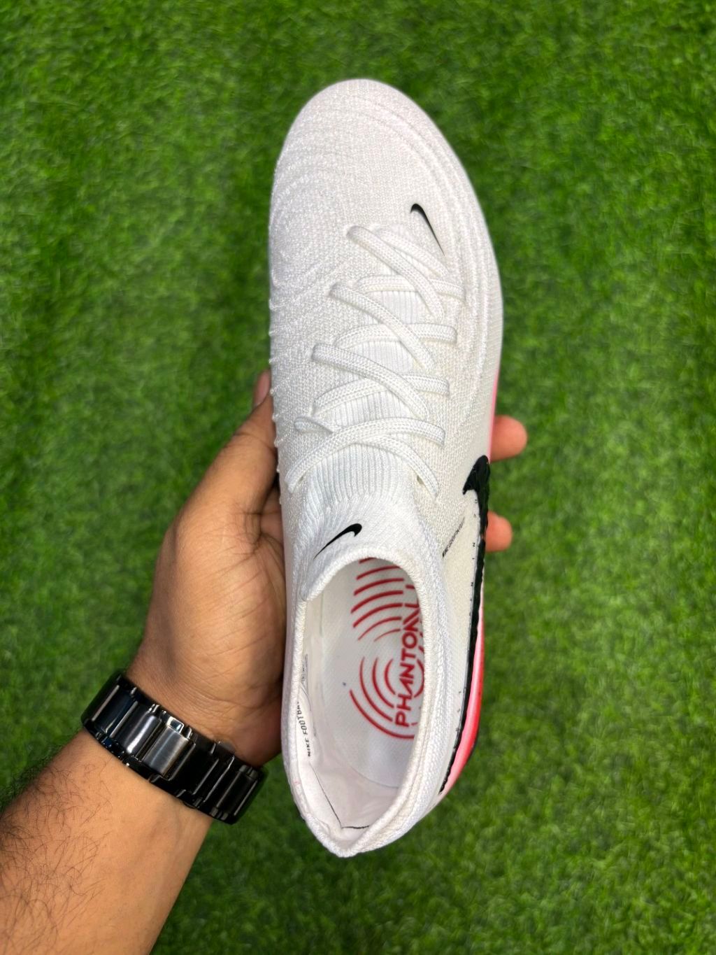 Phantom GX2 Elite White Red Colour Low-top Colour FG With Lace