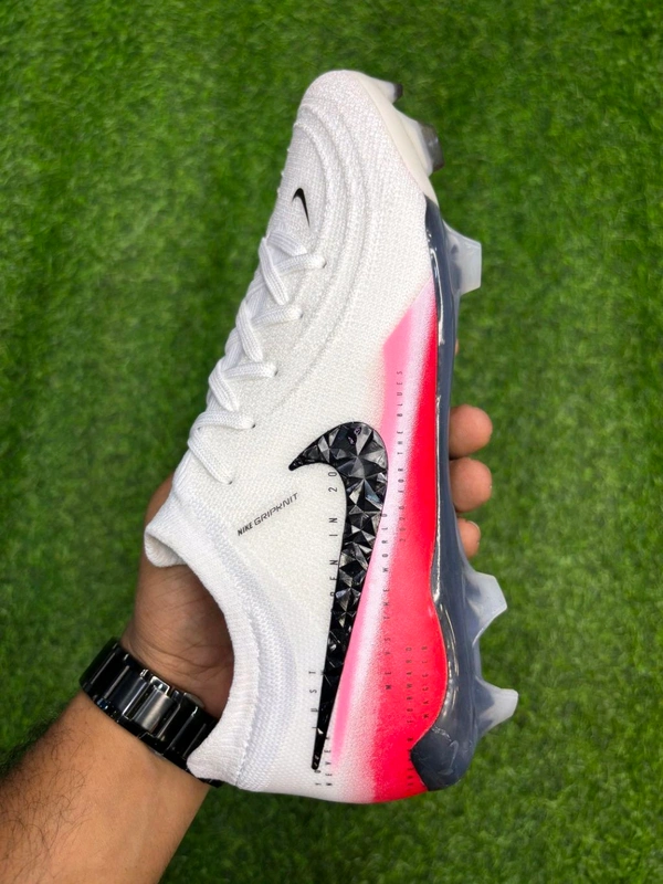 Phantom GX2 Elite White Red Colour Low-top Colour FG With Lace - 10