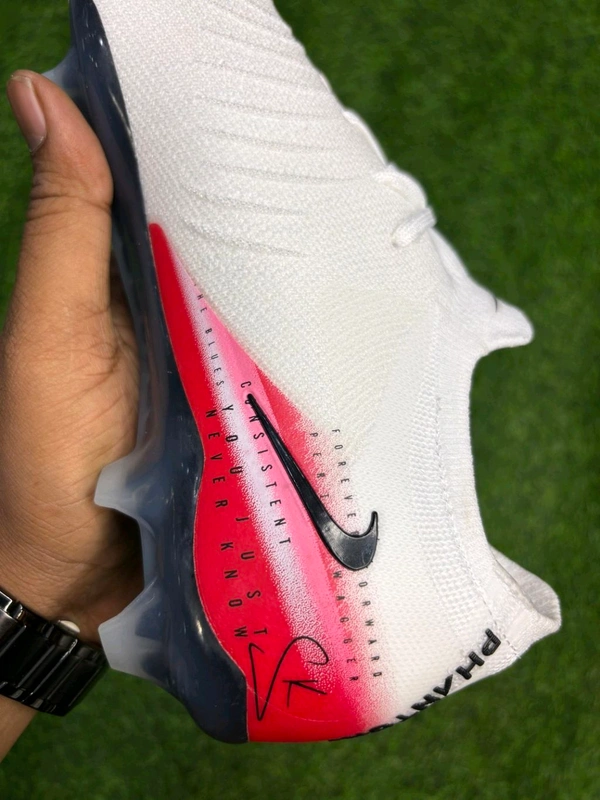 Phantom GX2 Elite White Red Colour Low-top Colour FG With Lace - 5.5